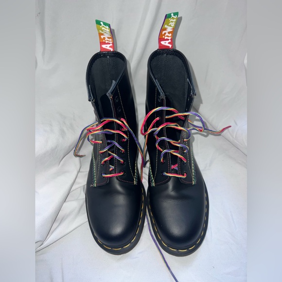 Dr. Martens Black Pride 1460 Boots size 10 men - Picture 2 of 8